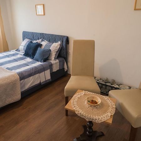 Kuca Na Selu + Besplatan Parking Villa Niksic Exterior photo